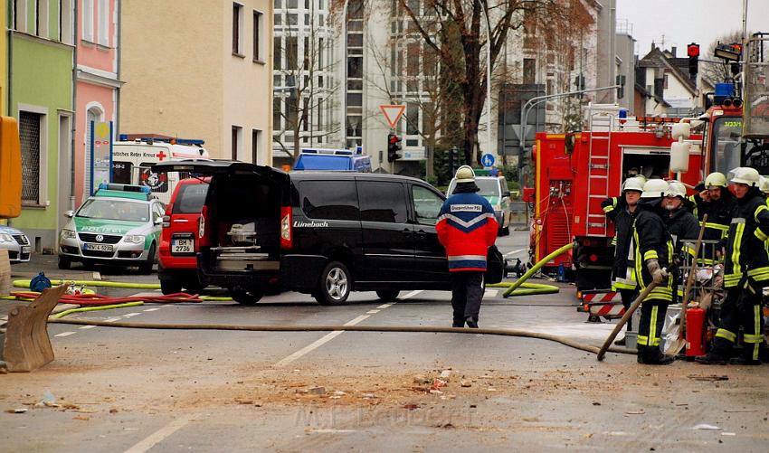 Hausexplosion Bruehl bei Koeln Pingsdorferstr P496.JPG